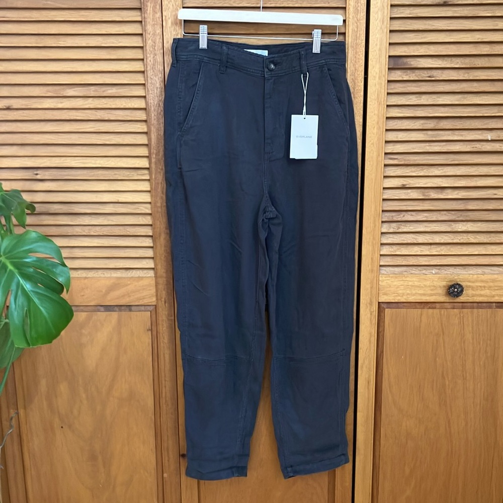 Everlane The Chino in Buttersoft Graphite - NWT - Size 6